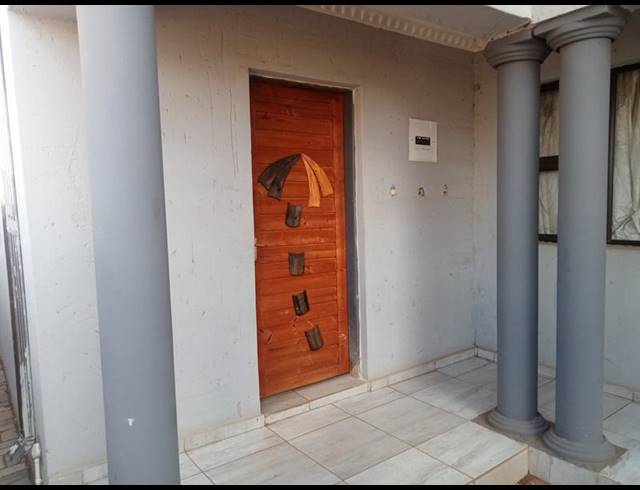 1 BEDROOM PROPERTY TO RENT IN PROTEA GLEN